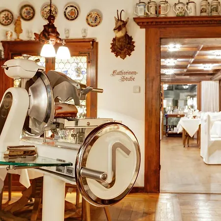 Готель Obermuehle 4*s Boutique 4*
