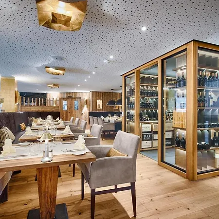 מלון Obermuehle 4*s Boutique 4*